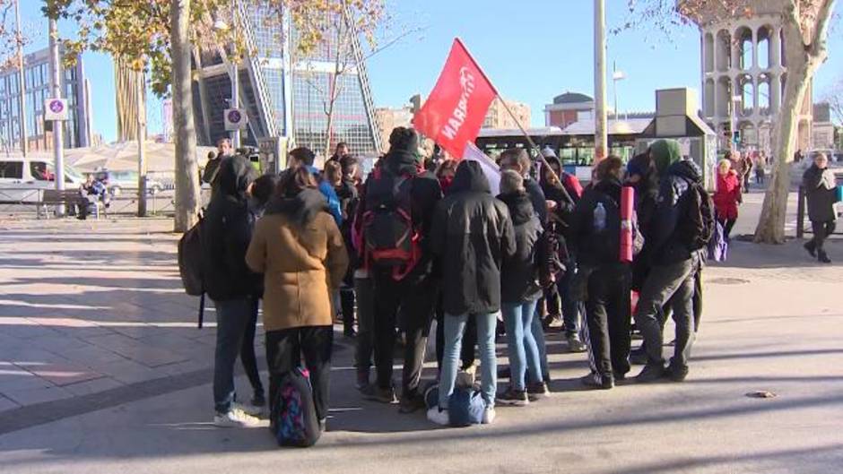 Simpatizantes de Arran protestan por detención de ocho independentistas