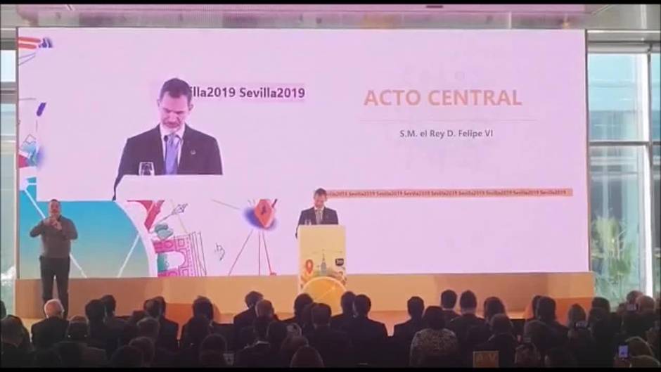 El Rey en el Foro de Gobiernos Locales