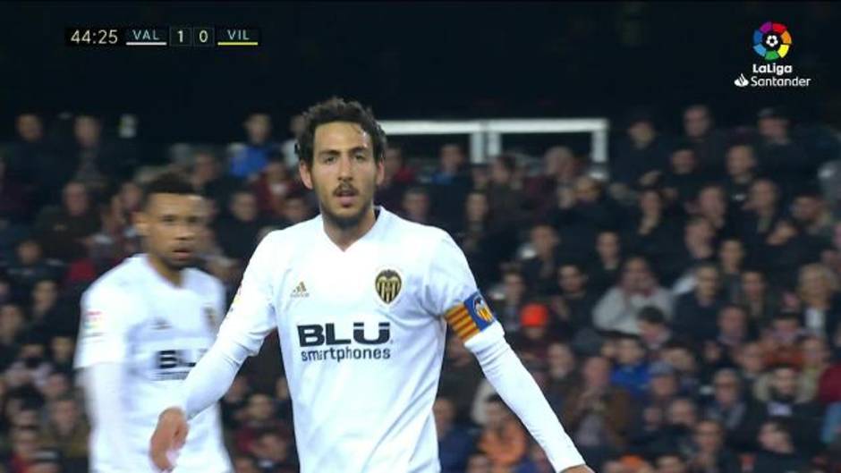 Parejo, al palo en el Valencia 3-0 Villarreal