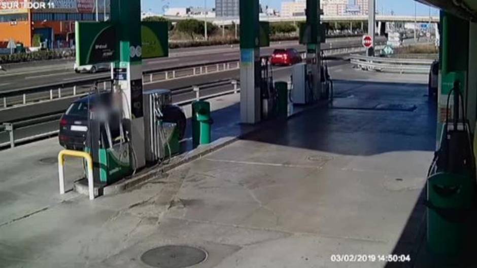 Un guardia civil fuera de servicio evita el atraco a una gasolinera