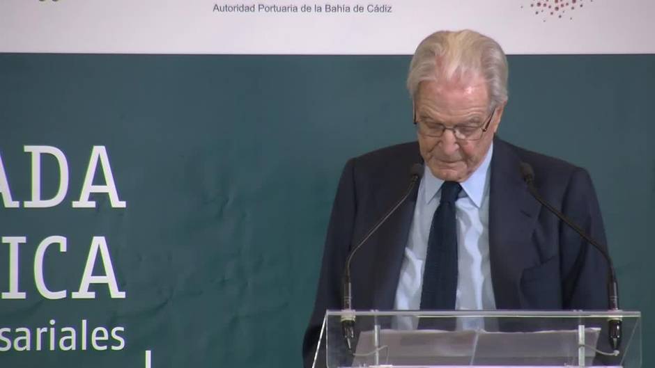 Antonio Garrigues Walker en el ciclo 'La Mirada Económica', organizado por ABC y LA VOZ en el Parador de Cádiz
