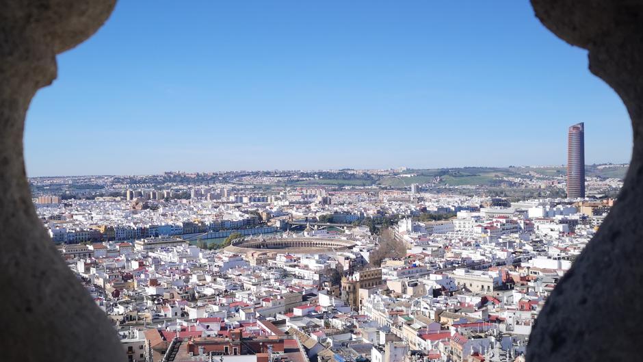 Planes para el puente: Cuatro lugares para disfrutar de las mejores vistas de Sevilla