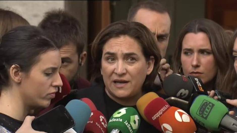 Colau lamenta que el PSOE renuncie a regular las subidas abusivas de los alquileres en el nuevo decreto