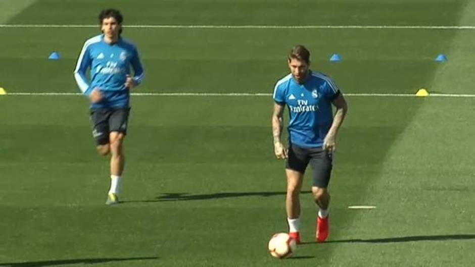 El Real Madrid entrena con el equipo en cuadro por las lesiones