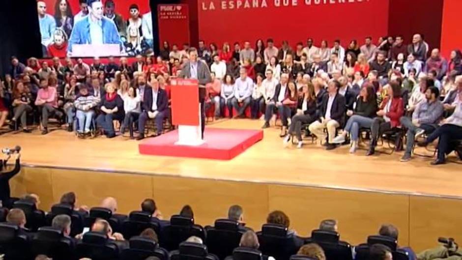 Sánchez cree que en la derecha "hay más siglas que ideas"