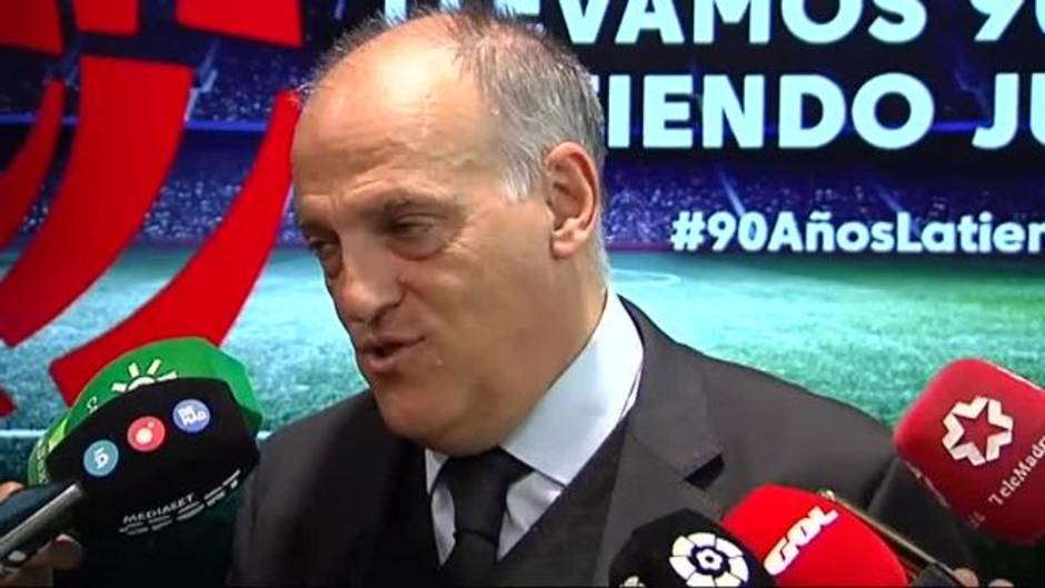Tebas: "Piqué es muy socarrón, pero hay que tener cuidado con esa socarronería cuando la haces con el máximo rival"