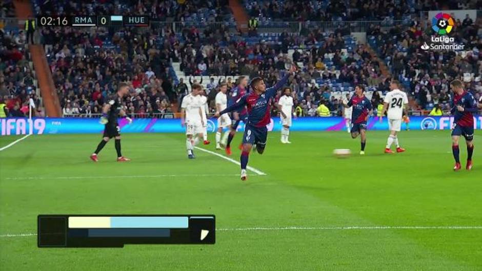 Gol de Cucho Hernández (0-1) en el Real Madrid 3-2 Huesca