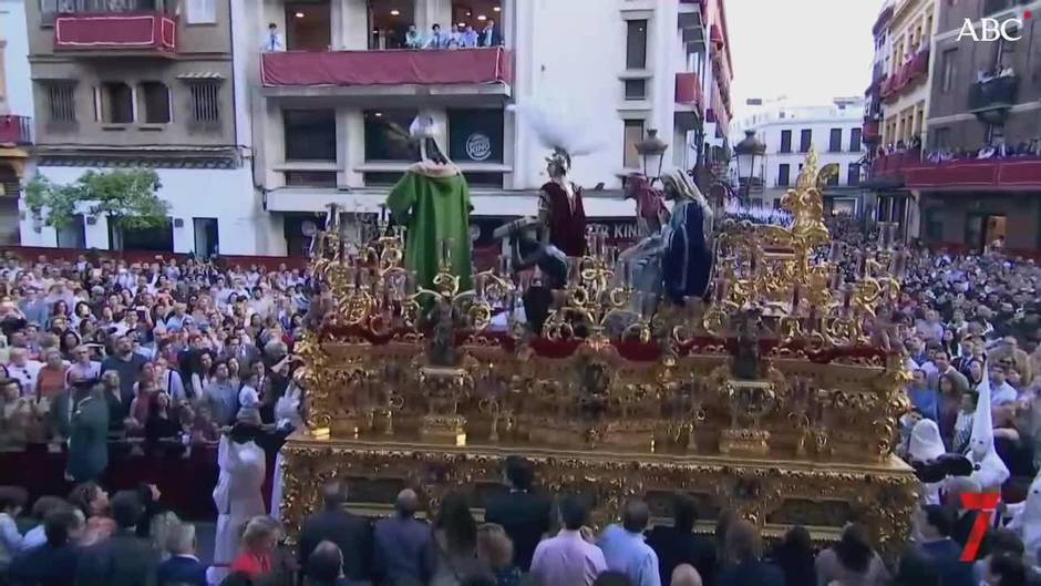 Misterio de San Gonzalo a su llegada a la Campana