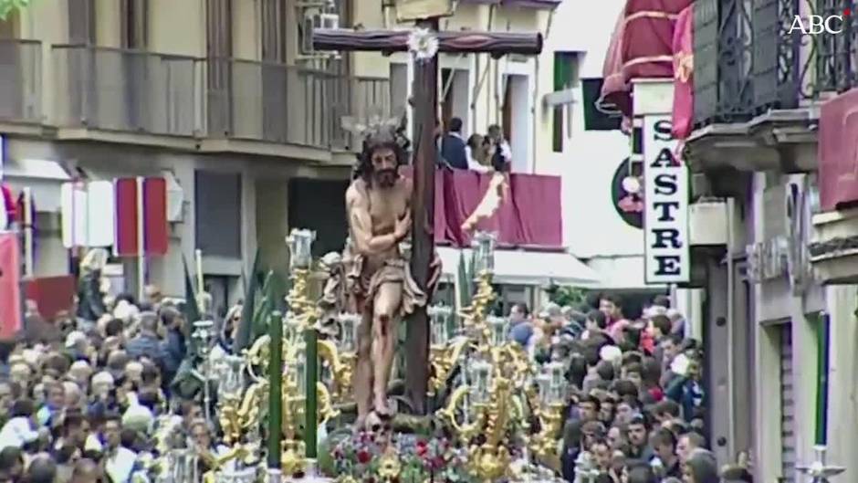 Cristo Varón de Dolores, de la Hermandad de Sol, por la Alfalfa