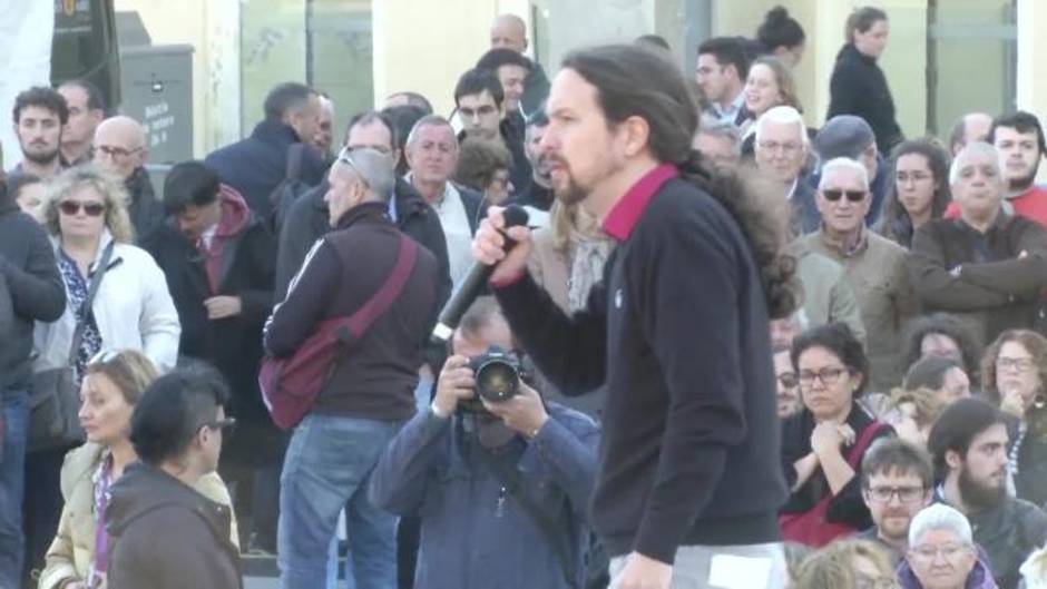 Iglesias pide el voto a los que optaron por PSC, CUP y ERC