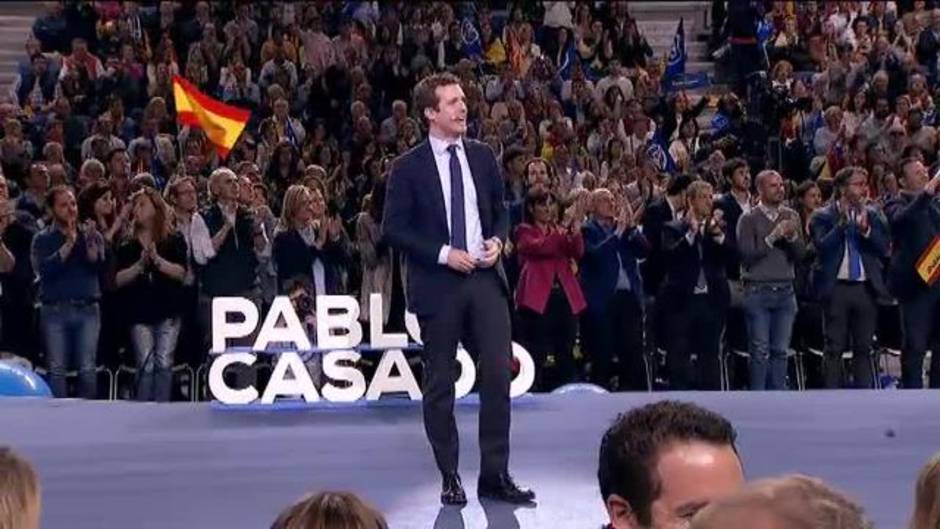 Casado echa mano de líderes latinoamericanos para "poner freno al populismo"