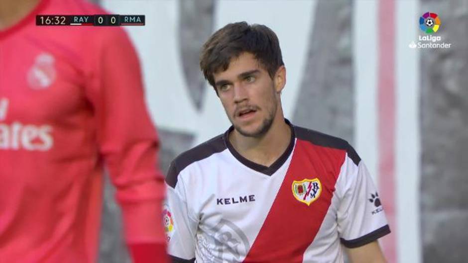 Parada de Courtois a Pozo en el Rayo Vallecano 1-0 Real Madrid