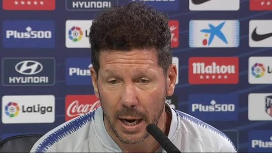 Simeone: "El objetivo es la regularidad de los tres primeros puestos"