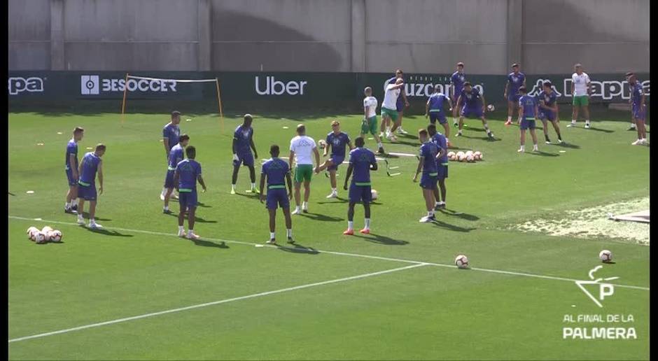 El entrenamiento del Betis pensando en el partido de LaLiga ante el Eibar