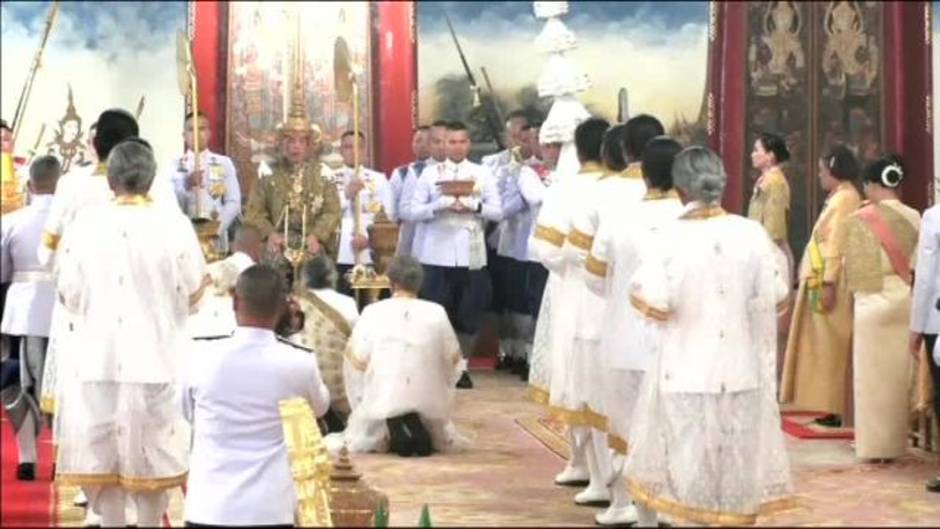 Coronado oficialmente Maha Vajiralongkorn como rey de Tailandia