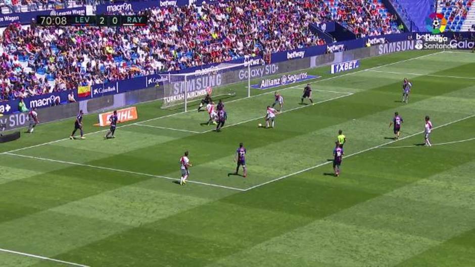 Gol de Álvaro García (2-1) en el Levante 4-1 Rayo Vallecano