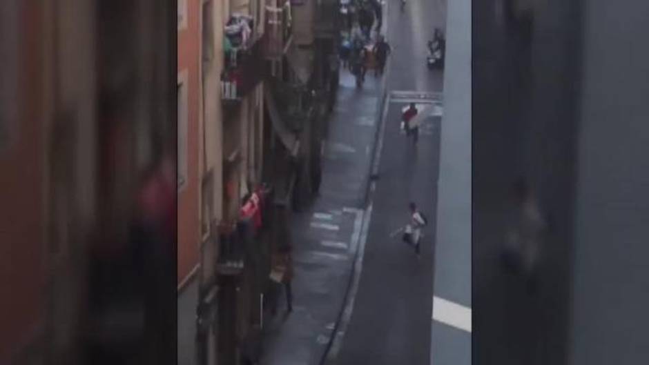 Situación insostenible en las calles del Raval