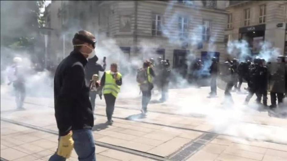 Disturbios en Nantes en una nueva protesta de los chalecos amarillos