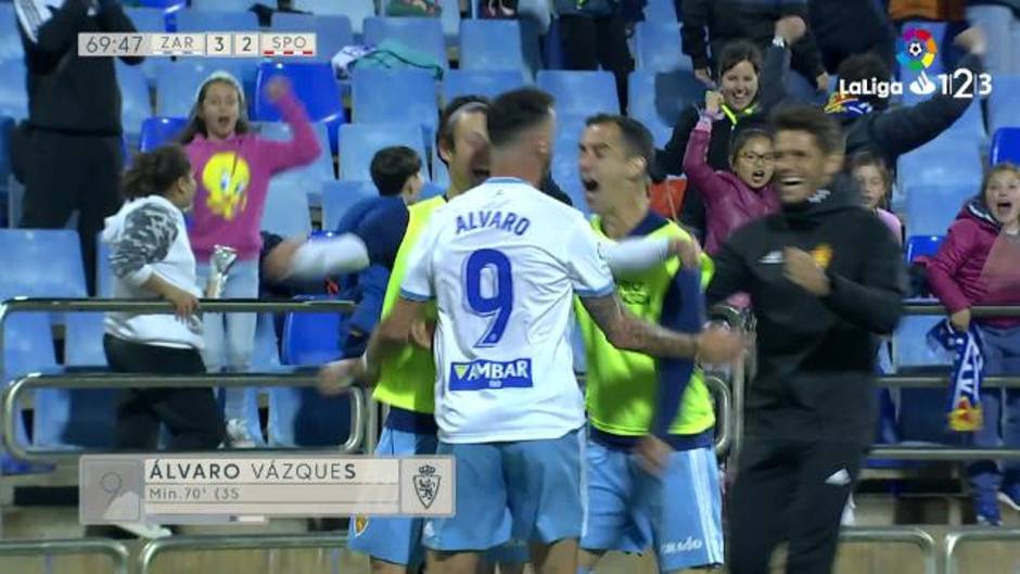 Gol de Álvaro Vázquez (3-2) en el Zaragoza 4-2 Sporting