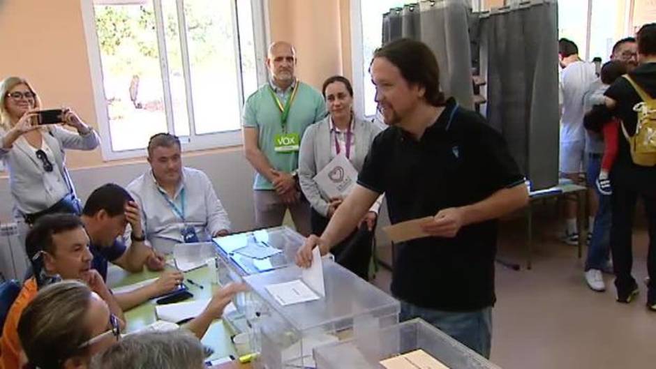 Pablo Iglesias tras votar: "Ojalá la participación sea muy alta"