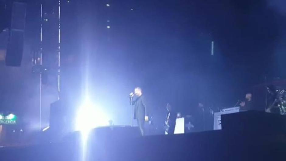 Alejandro Sanz arranca su gira con un concierto en Sevilla con dedicatoria a Reyes