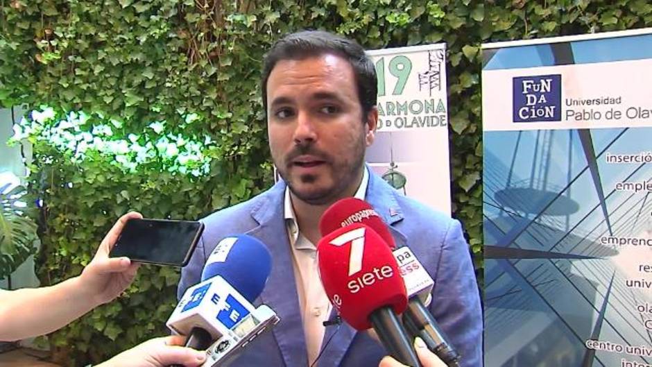 Garzón, "escéptico" ante el encuentro de Sánchez e Iglesias