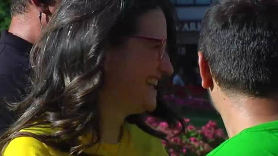 Miles de personas celebran en las calles de Valencia el Día del Orgullo LGTBi