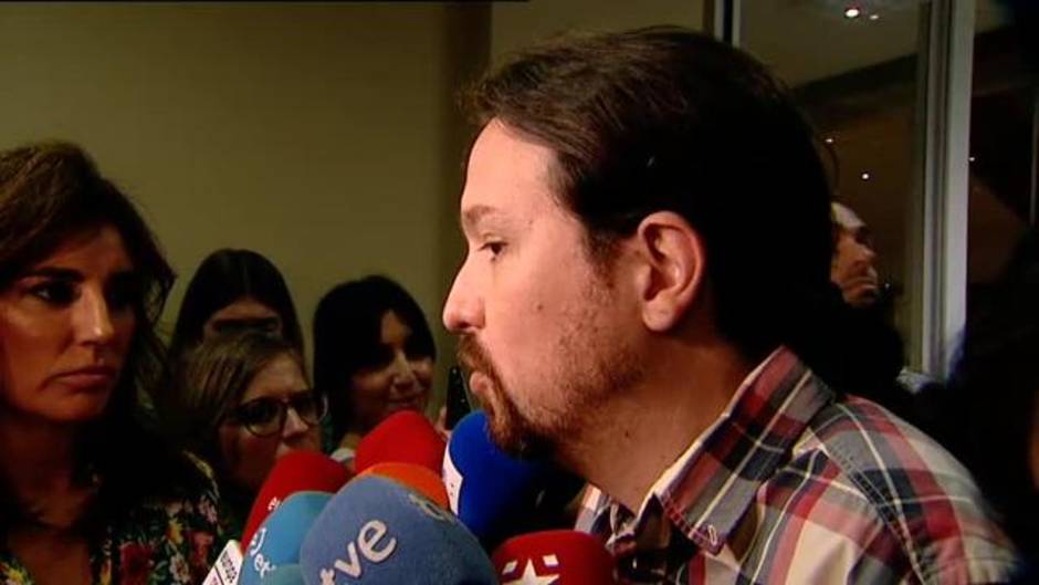 Iglesias acusa al PSOE de "estar obsesionado con los sillones"