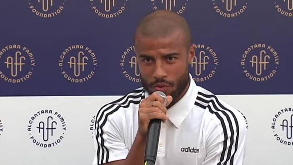 Rafinha no duda al ser preguntado por Neymar y Griezmann: "Que vengan todos"