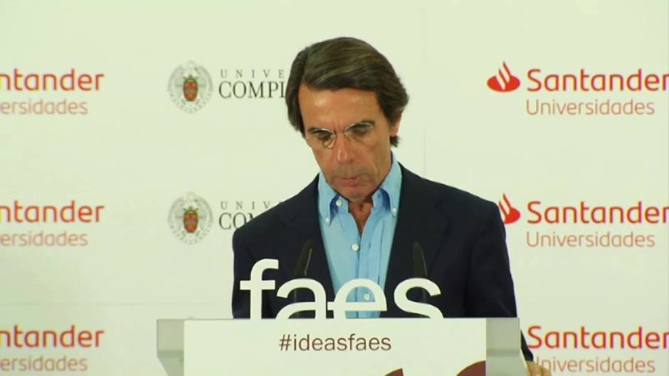 Aznar carga contra la nueva política, que supone más "radicalismo"