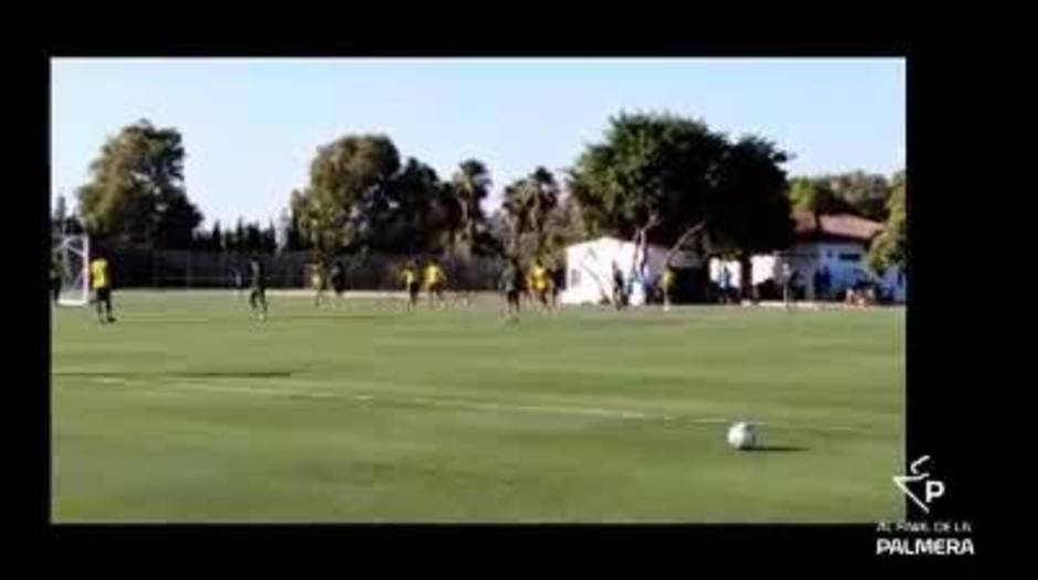 Ritmo competitivo en el entrenamiento de la tarde del Betis en Montecastillo