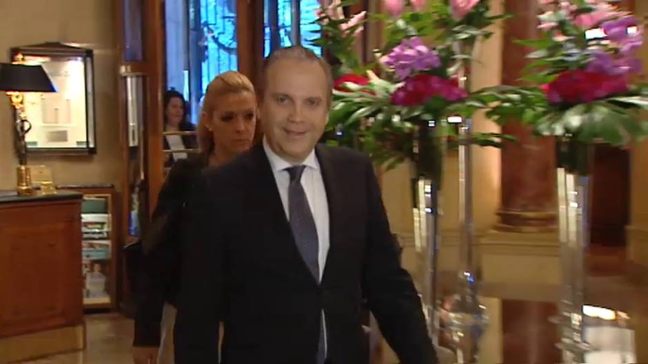 Antonio Miguel Carmona persigue a un hombre que había robado el móvil a su ex novia y consigue recuperarlo