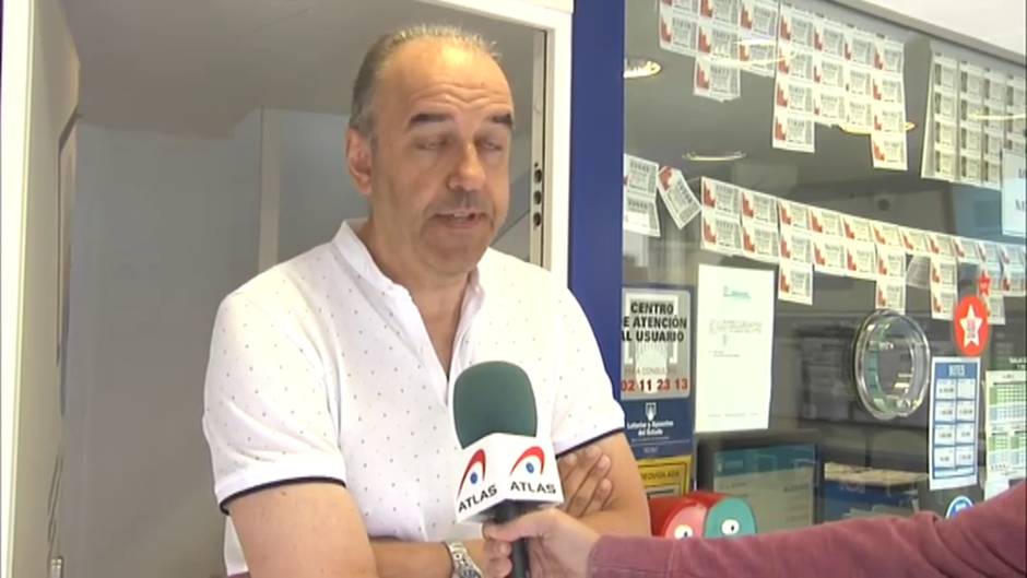 El lotero que encontró el boleto premiado con 4,72 millones de euros podría haber engañado a la persona que lo compró