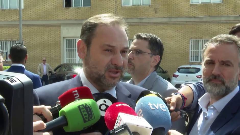 Ábalos se compromete a reformar la financiación de Comunidad Valenciana