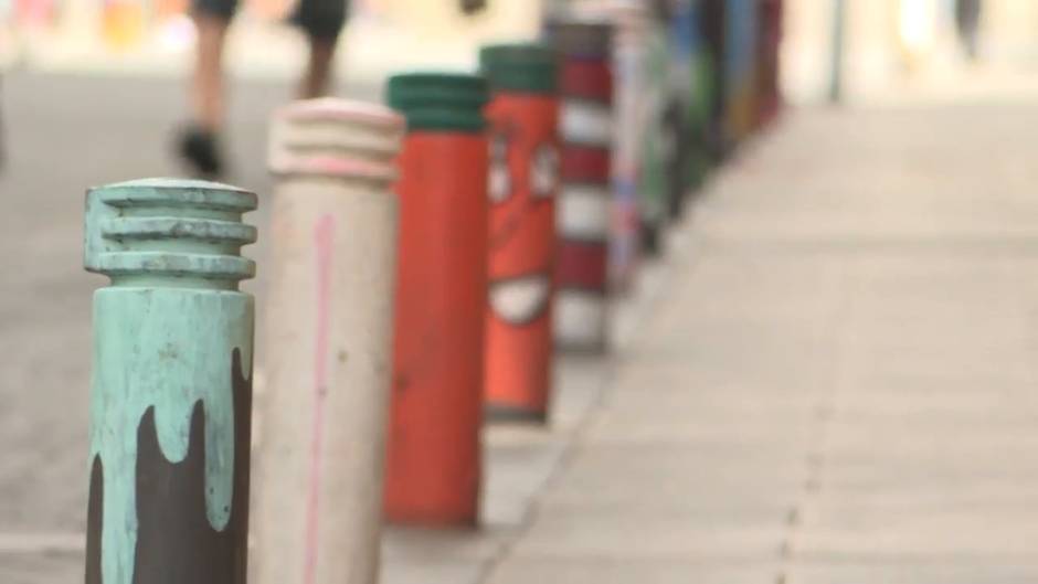 La competición 'Bolardo voy, bolardo vengo' decora Lavapiés