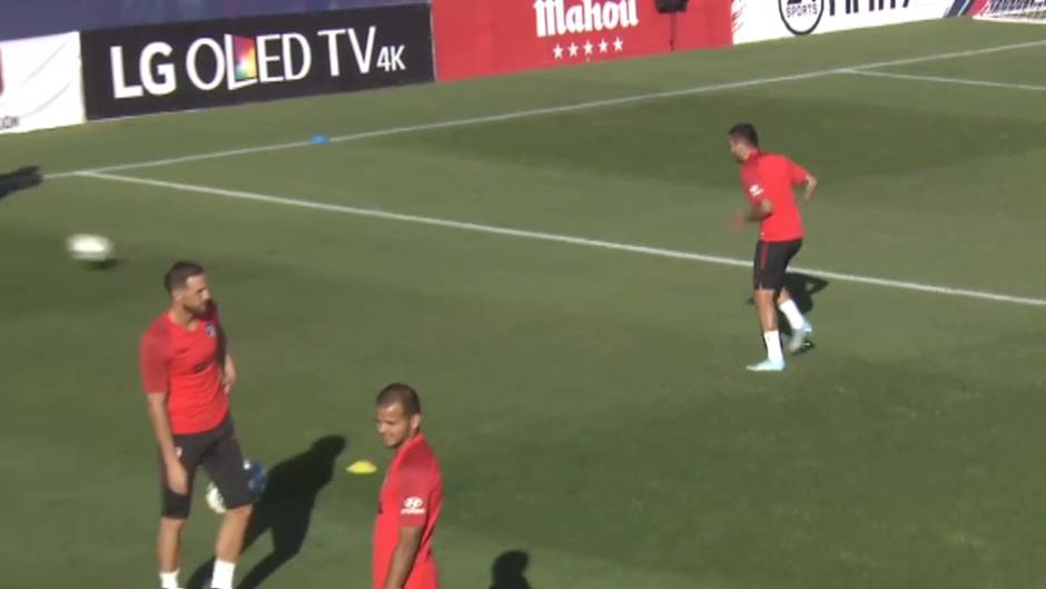 Ángel Correa continúa entrenando con el Atlético de Madrid