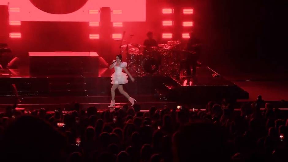 Jessie J hace temblar Starlite