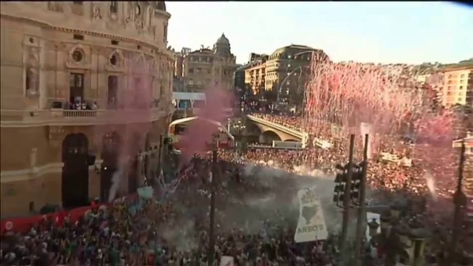 Bilbao ya está de fiesta: Arranca la Aste Nagusia ante miles de personas