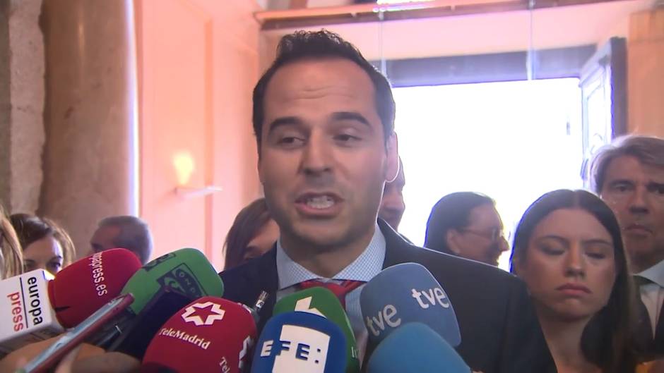 Aguado asegura trabajará "codo con codo" con todos los consejeros