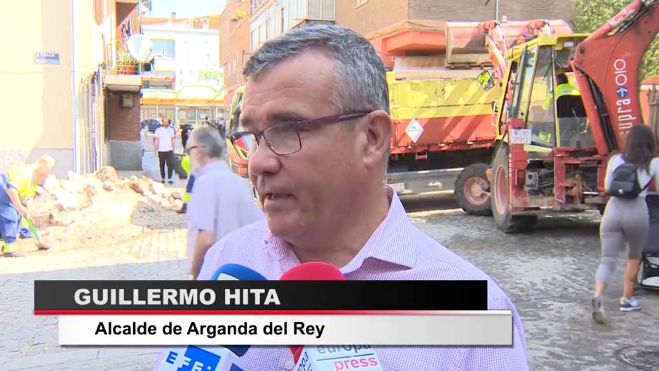 Ayuso recorre Arganda para conocer daños causados por tormenta