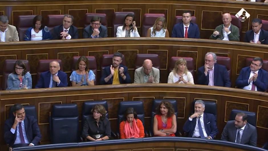 Calvo critica a Álvarez de Toledo y Arrimadas por ir con Vox