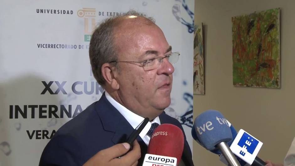 Monago: Sánchez debe "hacer el esfuerzo de entendimiento" con Podemos