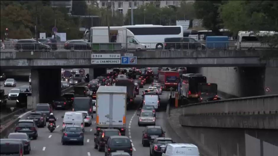 Jornada de huelga en la capital francesa en protesta por los planes de reforma de pensiones