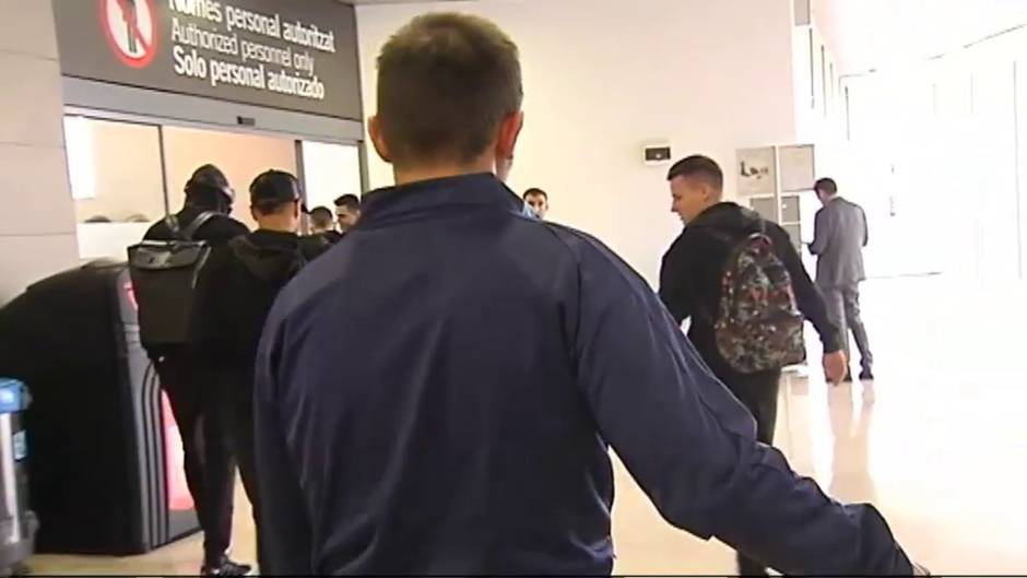 El Valencia despega dispuesto a asaltar el Camp Nou