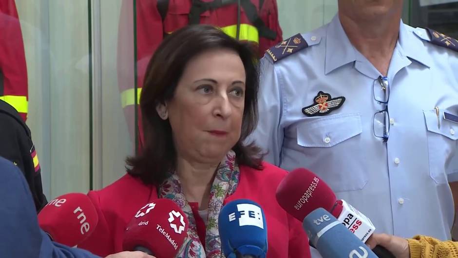 Robles destaca el trabajo conjunto de UME y Ejército