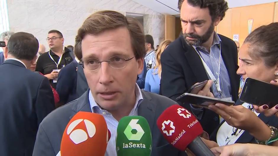 Almeida: «No comparto el feminismo del 8-M de las bonitas y los bonitos»