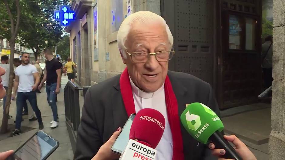 Padre Ángel opina sobre la exhumación de Franco