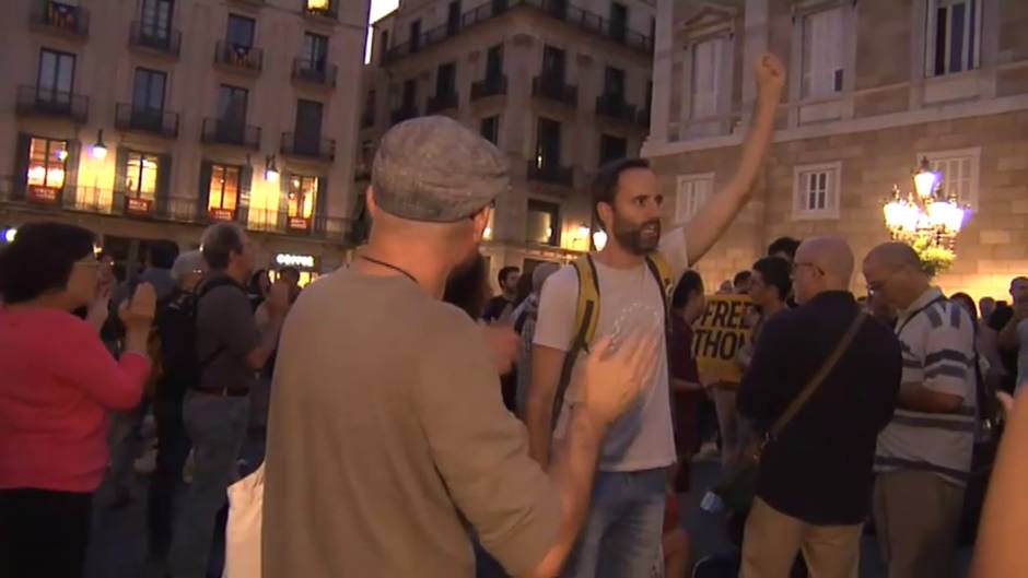 La ANC concentra a 200 personas para protestar por la prisión provisional de los miembros de los CDR