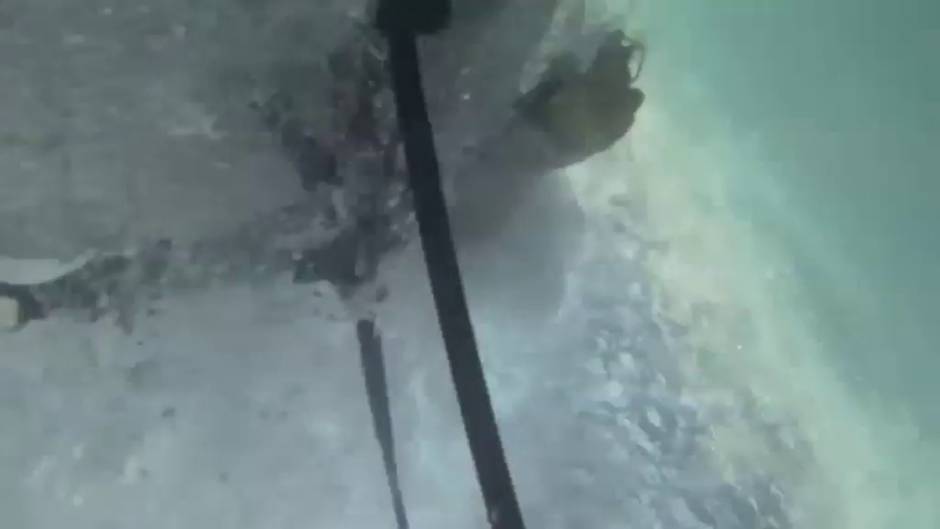 Una turista danesa salva su vida tras caer al mar en un accidente de parapente en Turquía