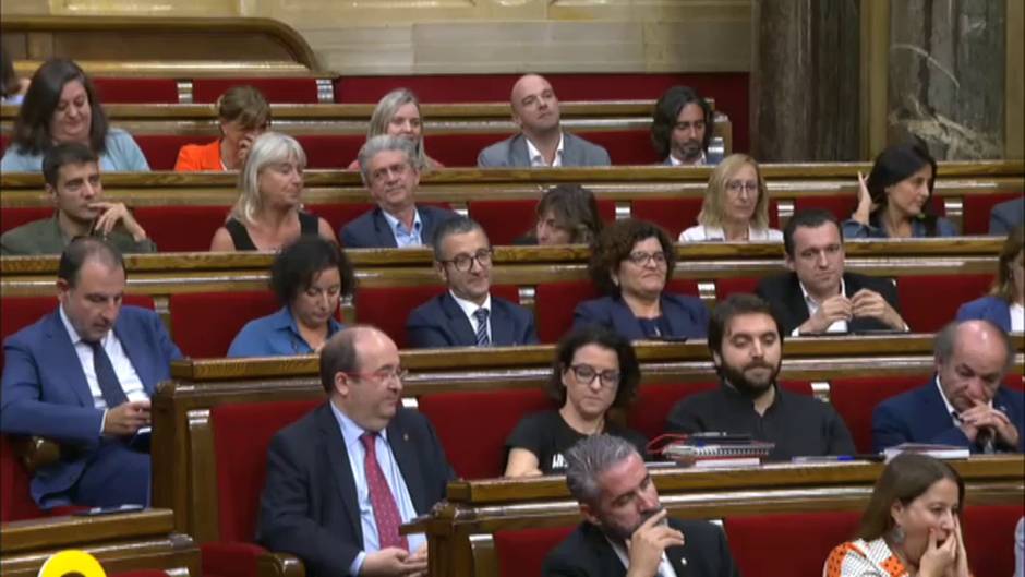 Fracasa en el Parlament catalán la moción de censura de Ciudadanos